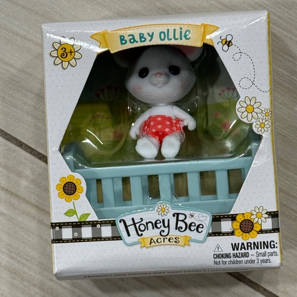 Honey Bee Acres Set of 5 Dollhouse Figurines Nico Haley Benji Ollie Lila New - Picture 8 of 12